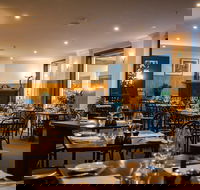 Deco Wine Bar and Restaurant - Kawana Tourism
