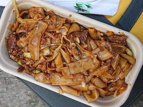 Vic's At Seasons - Kawana Tourism 0