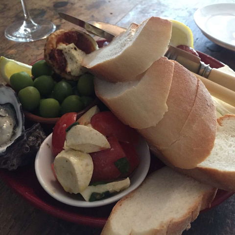 Juanita's - Kawana Tourism 0