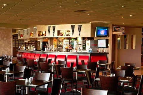 North Ballarat Sports Club - Kawana Tourism 0