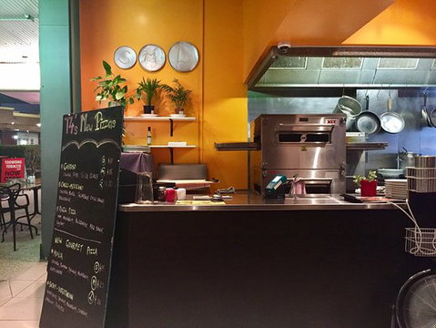 T4's Gourmet Pizza & Pasta - Kawana Tourism 0