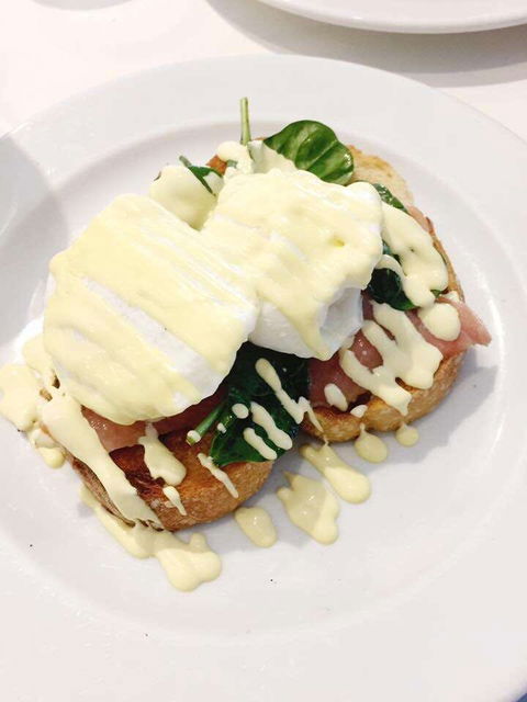Cafe Topiary - Kawana Tourism 0