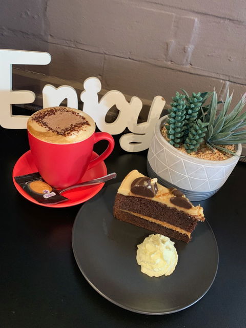 Helen's Coffee Lounge - Kawana Tourism 0
