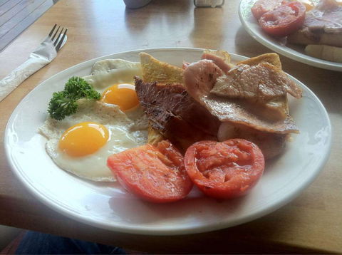 Sheridens Burger Bar Cafe - Kawana Tourism 0