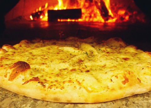 Heat Woodfired Pizza Bar - Kawana Tourism 1