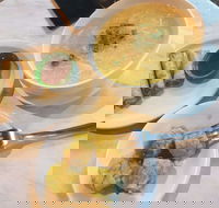 Chardons Corner Hotel - Kawana Tourism