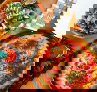 Harley and Rose - Kawana Tourism