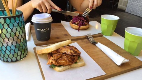 Jones St Cafe - Kawana Tourism 0