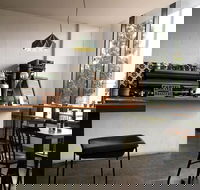 Rainbow Gallery  Cafe/Bar - Kawana Tourism