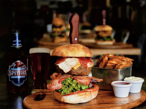 Spitfire Restaurant And Grill - Kawana Tourism 1