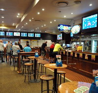 Central Park Tavern - Kawana Tourism