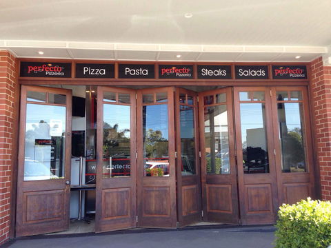 Perfecto Pizzeria - Kawana Tourism 0