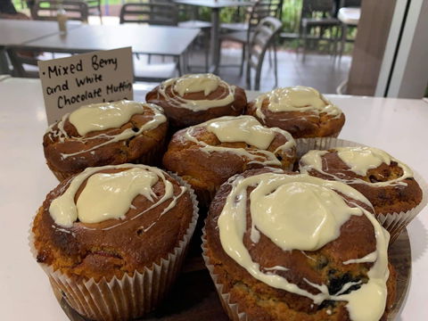 Reader’s Café And Larder - Kawana Tourism 1