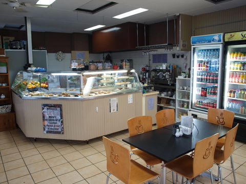 Bay Blue Cafe - Kawana Tourism 1