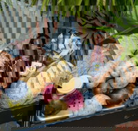 Rochford Wine and Grocery Delivery - Kawana Tourism