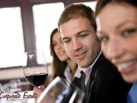 The Australian Wine Experience At Australian Wine And Beer School - Kawana Tourism 1