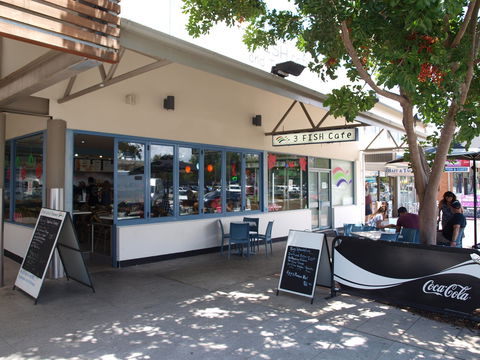 Three Fish Cafe - Kawana Tourism 0