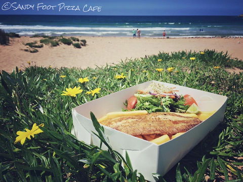 Sandy Foot Pizza Cafe - Kawana Tourism 2
