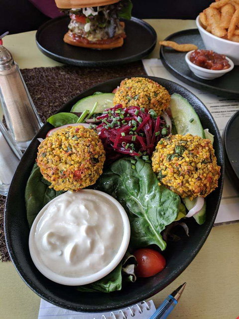The Apple Tree Cafe - Kawana Tourism 0