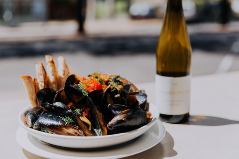 Grand Hotel Portarlington - Kawana Tourism 2