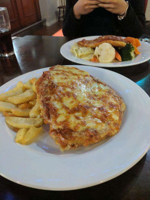 Newmarket Hotel - Kawana Tourism 0