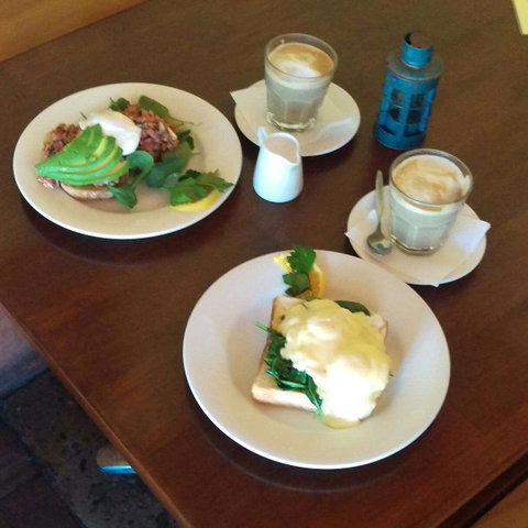 Pandanus Cafe - Kawana Tourism 0