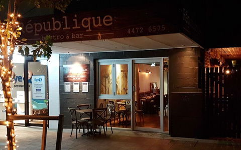 Republique Bistro And Bar - Kawana Tourism 0