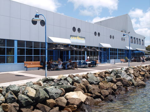 GJ's Bay Cafe And Grill - Kawana Tourism 0