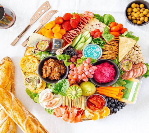 Picnic By The Sea - Kawana Tourism 1