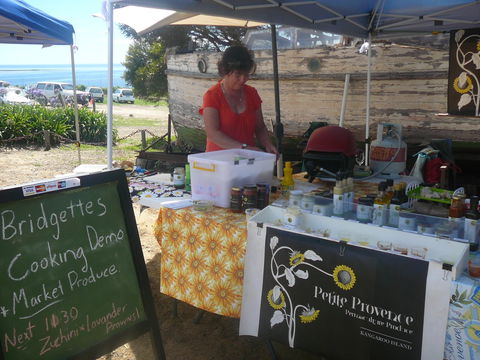 Petite Provence - Kawana Tourism 1
