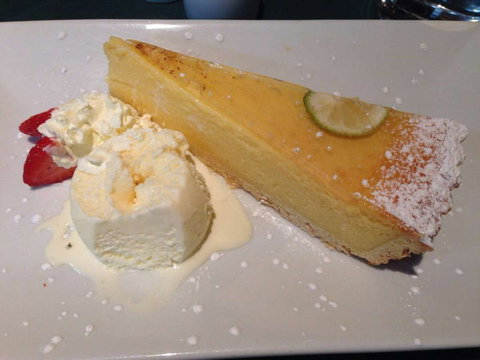 The Iris Bar & Restaurant - Kawana Tourism 0