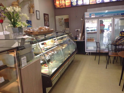 Young Cake Shop - Kawana Tourism 0