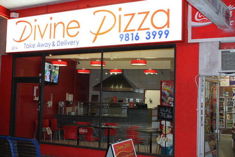 Pizza Eats - Kawana Tourism 0