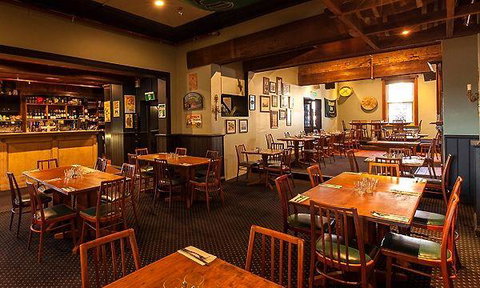 Bellbird Echo Cafe - Kawana Tourism 12