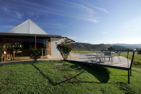 Dalwhinnie Wines - Kawana Tourism 1