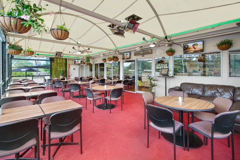 Dixons Creek Cafe Bar And Grill - Kawana Tourism 1