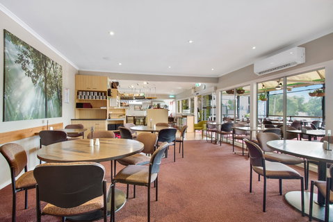 Dixons Creek Cafe Bar And Grill - Kawana Tourism 2