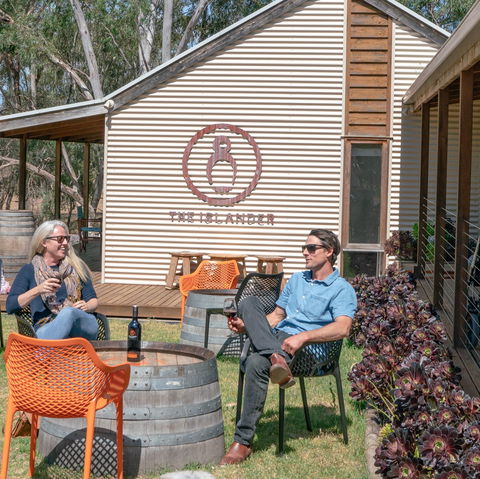 Islander Estate Vineyards - Kawana Tourism 2