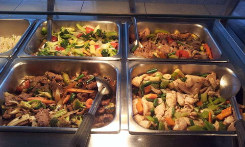 Flower Garden Chinese Buffet Restaurant - Kawana Tourism 0