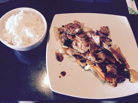 Kamikaze Teppanyaki - Kawana Tourism 0