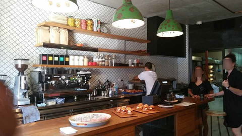 The Grumpy Baker - Vaucluse - Kawana Tourism 0