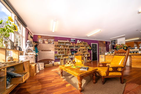 The Honey Pot - Huonville - Kawana Tourism 1