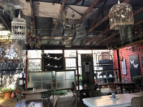 Vintage On Melbourne - Kawana Tourism 1