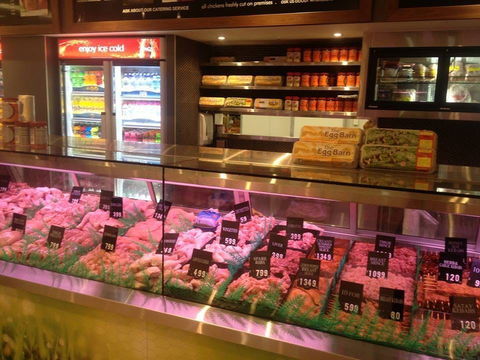 KB Chickens - Kawana Tourism 0