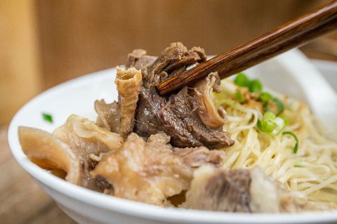 Hong Kitchen - Kawana Tourism 0