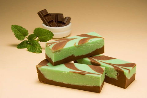 Mogo Fudge And Ice Cream /  Courtyard Cafe / Lots Of Lollies Mogo - Kawana Tourism 1