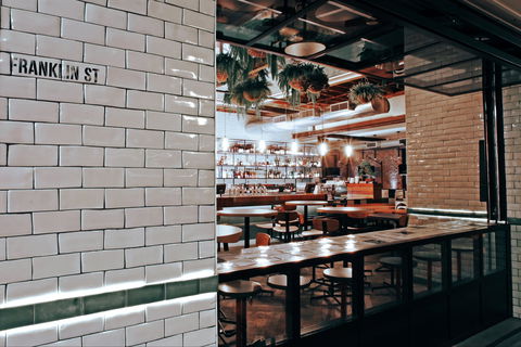 Public Bar - Kawana Tourism 0
