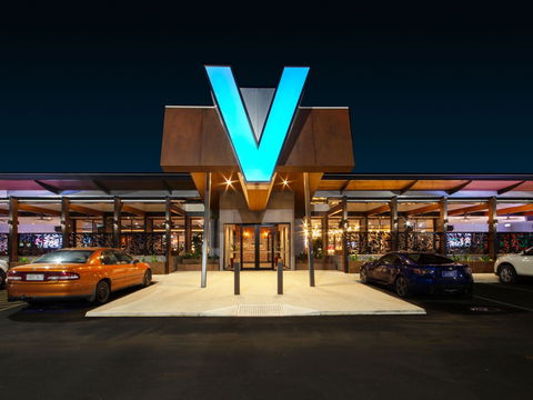 V Hotel - Kawana Tourism 0
