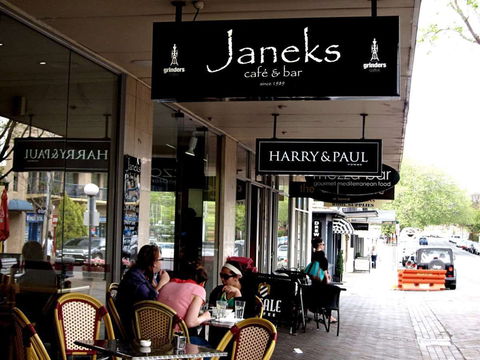 Janeks - Kawana Tourism 0
