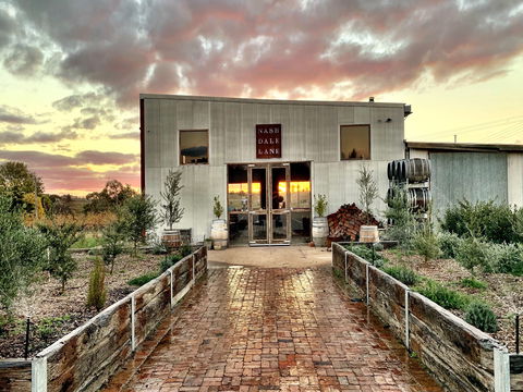 Nashdale Lane Wines Cellar Door - Kawana Tourism 1
